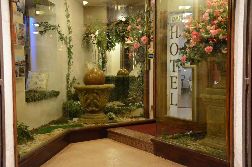Hotel Dulcinea Muggia Exterior photo