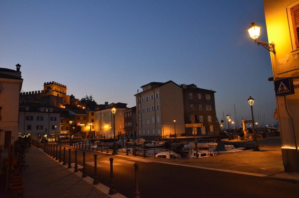 Hotel Dulcinea Muggia Exterior photo